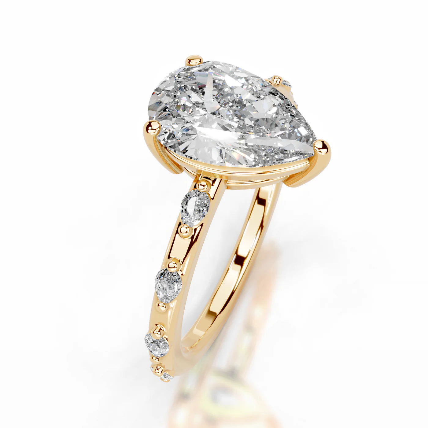 Everly Lab Grown Diamond Ring . Yellow Gold