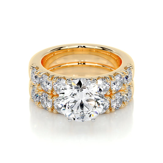 Arabelle Lab Grown Diamond Ring . Yellow Gold